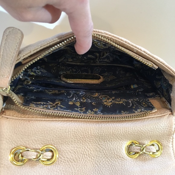 Tan quilted Crossbody Bag - Picture 7 of 8